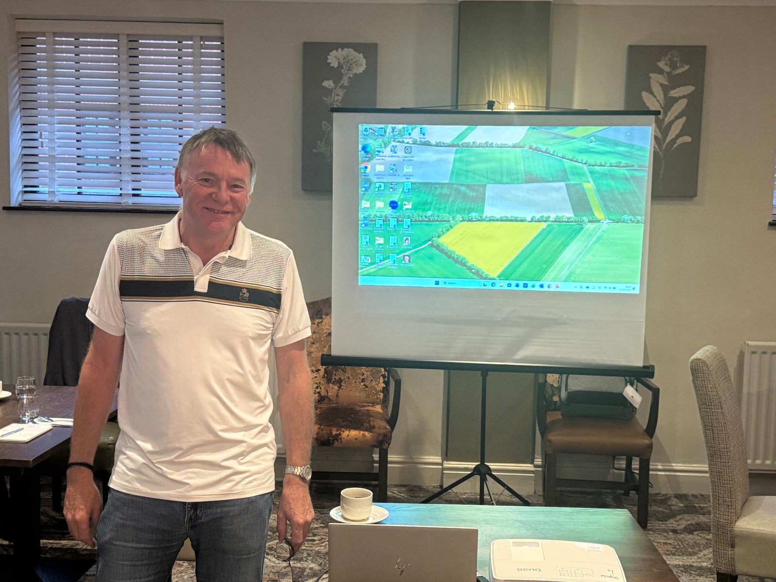 At our recent Business Networking Leicestershire (BNSL) meeting, long-time member George Seward of Corporate Mergers shared highlights from his last 18 months in business before retiring — along with stories from his life afloat on the canals! Though retired, George remains part of the BNSL community to share his experience and connections.